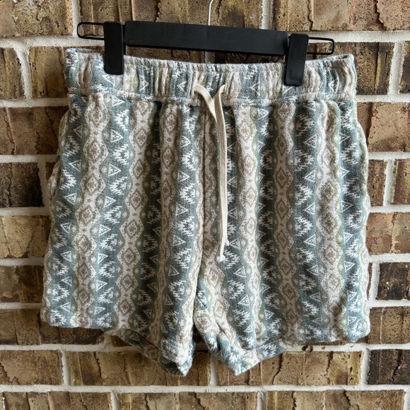 Zara Green and Cream High Waist Shorts - Picture 1 of 7